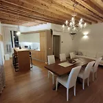 Deluxe 3 Bedroom Flat In Rialto