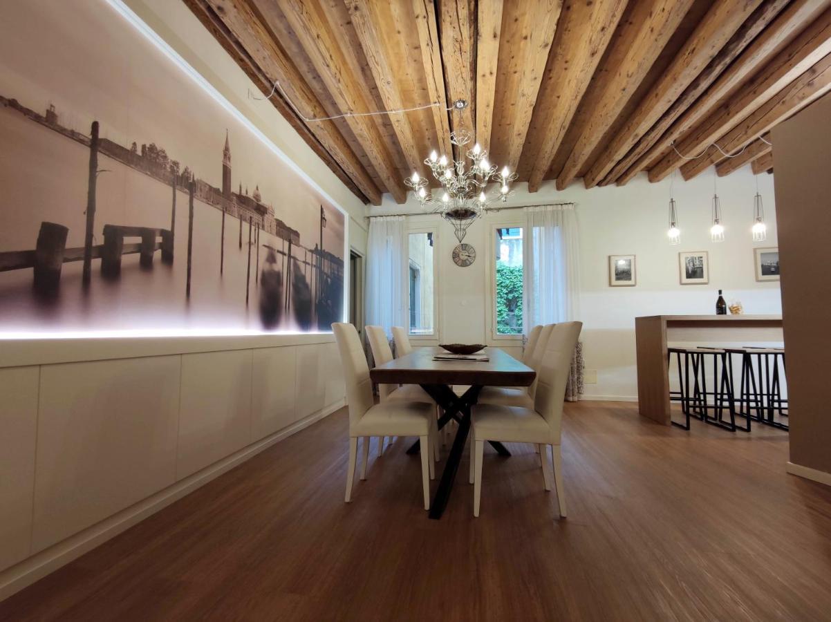 Deluxe 3 Bedroom Flat In Rialto Venecia