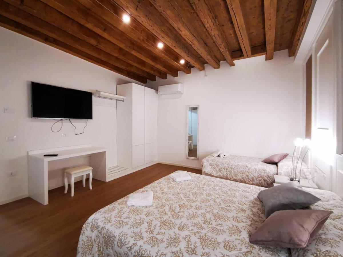 Deluxe 3 Bedroom Flat In Rialto Venecia