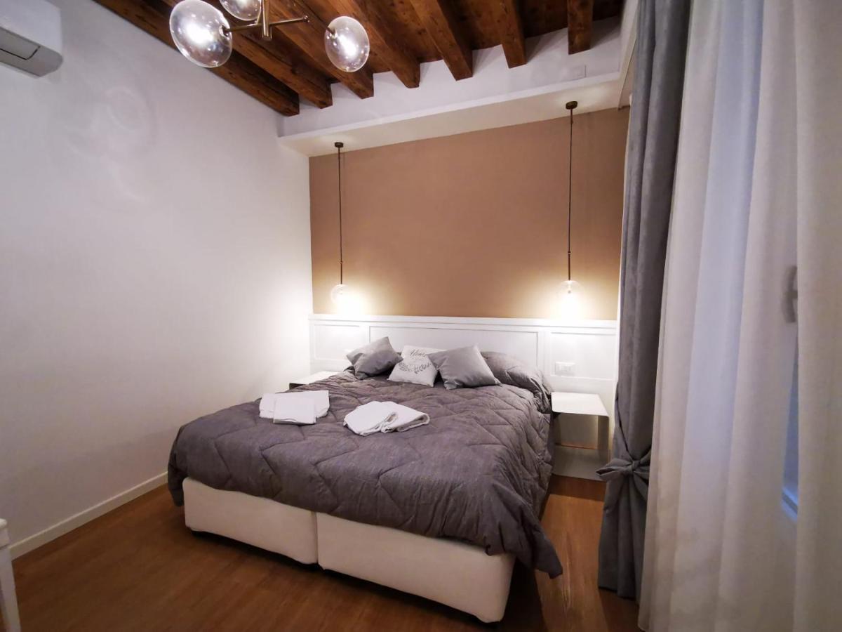 Deluxe 3 Bedroom Flat In Rialto Venecia