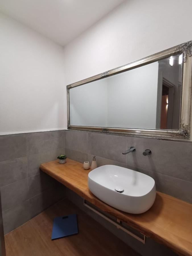 Deluxe 3 Bedroom Flat In Rialto Apartamento *